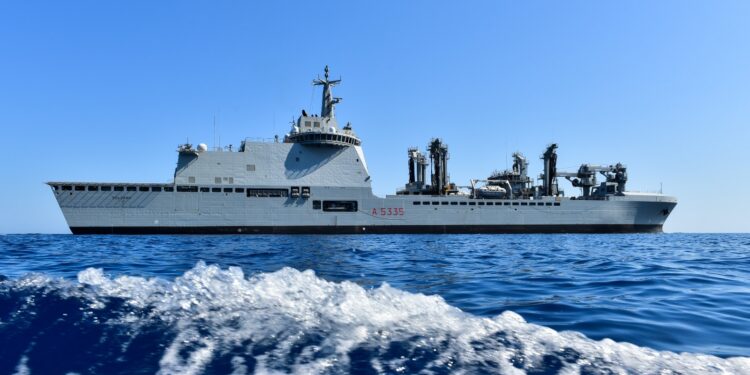 İtalya Başbakanı Meloni, Vulcano Lojistik Destek Gemisini Göndererek Filistinli Sivillere Yardım Etmeye Karar Verdi