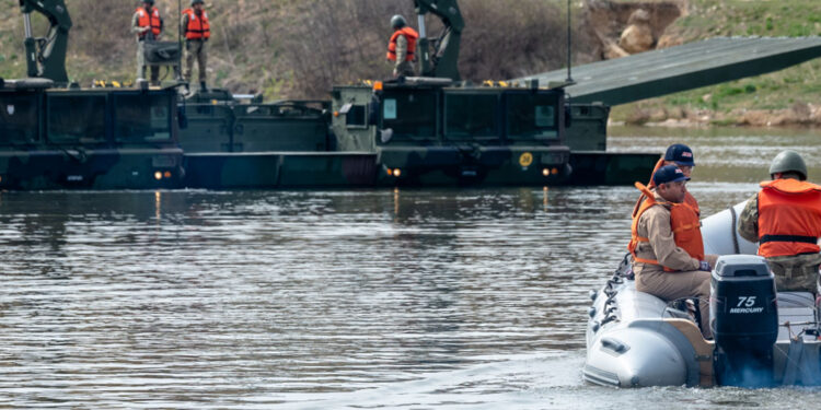 FNSS, Askeri Lojistik Zirvesi’nde Entegre Lojistik Projelerini Tanıttı