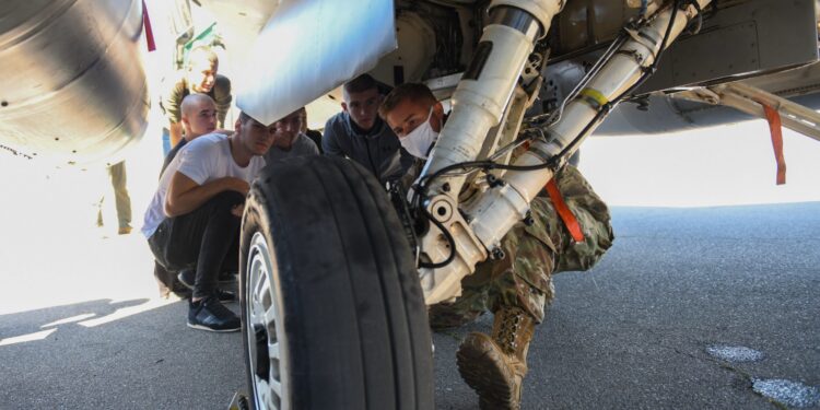 Graf İgnatievo Üssü’ne 200 Milyon Euroluk Modernize