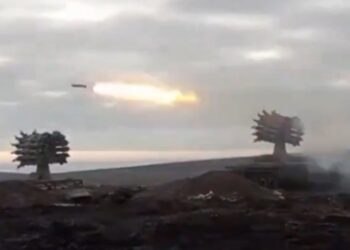 Rus Ordusu, T-80 Tanklarında RBU 6000 Smerch Kullanıyor