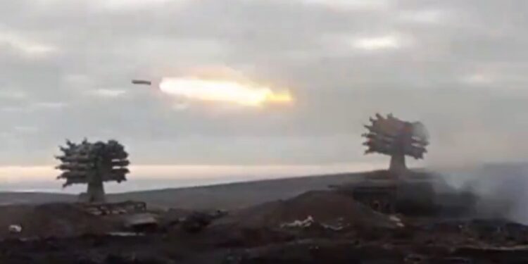 Rus Ordusu, T-80 Tanklarında RBU 6000 Smerch Kullanıyor