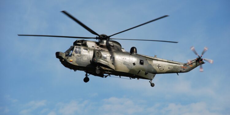 Almanya, Ukrayna’ya 6 adet Sea King Mk41 Helikopter Verecek