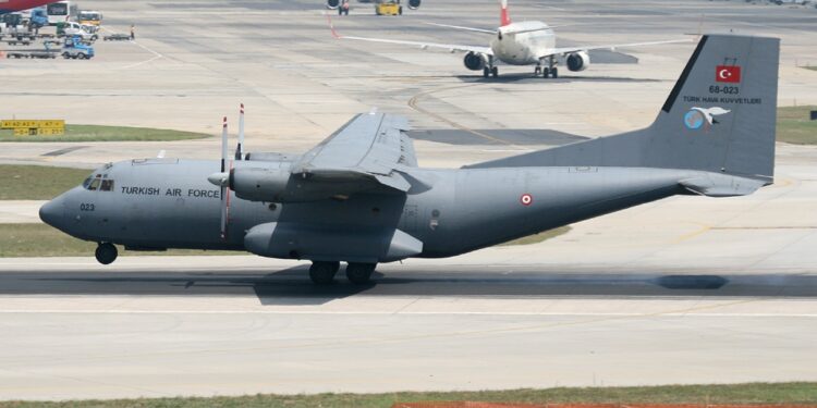 Kayseri’de Transall C-160 Askeri Uçak Acil İniş Yaptı