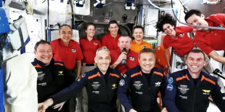 İlk Türk Astronotu Alper Gezeravcı ve Ekibi, ISS’e Başarıyla Kenetlendi!