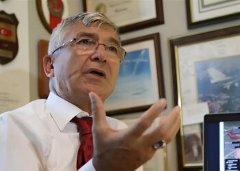 Prof. Dr. Mesut Hakkı Caşın: Gazze ve Ortadoğu’da Barışı Konuşacak