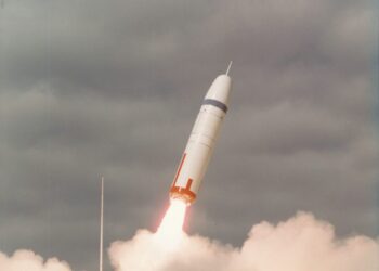 Trident Füzesi Atışında İngiliz Bakan Ölümden Döndü