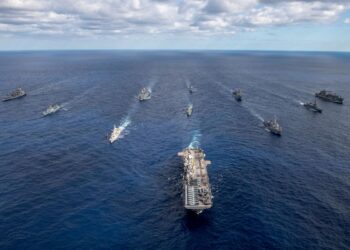 Avustralya, Donanma Filosu İçin Kesenin Ağzını Açtı