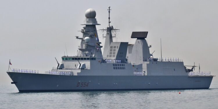 İtalyan Donanmasına Ait Caio Duilio Muhribi Kızıldeniz’de Drone Düşürdü