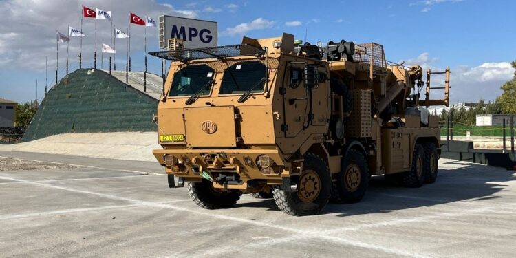 8X8 Zırhlı Kurtarma Araçlarının Teslimatı Tamamlandı