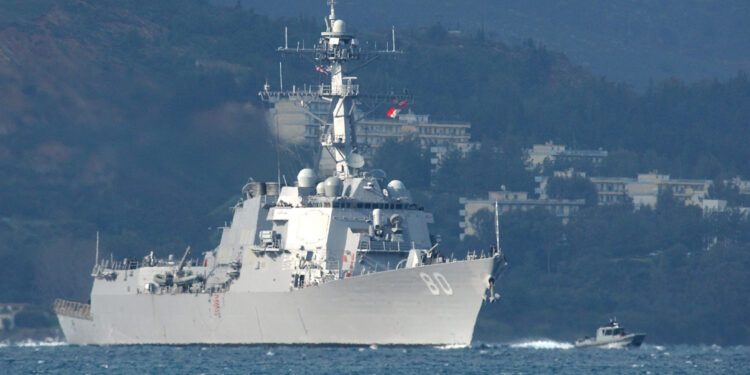 USS Roosevelt Altıncı Devriye İçin Yola Çıktı