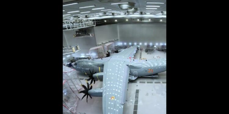 Kazakistan’ın Sipariş Ettiği İki A400M Boyahaneden Çıktı