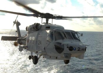 Japonya’da Düşen 2 Askeri Helikopterin Mürettebatından Bir Kişi Ölü Bulundu