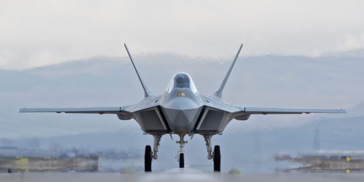 KAAN İkinci Uçuşunu Başarıyla Gerçekleştirdi