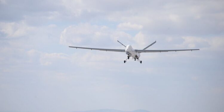 Azerbaycanlı Üniversite Öğrencileri TUSAŞ’ın Katkılarıyla İHA Üretti
