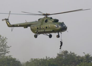 Myanmar’da Silahlı Grupların Orduya Ait Helikopteri Düşürdüğü Bildirildi