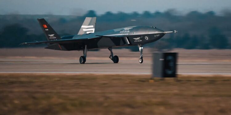 Bayraktar KIZILELMA Bir Uçuş Testini Daha Başarıyla Tamamladı