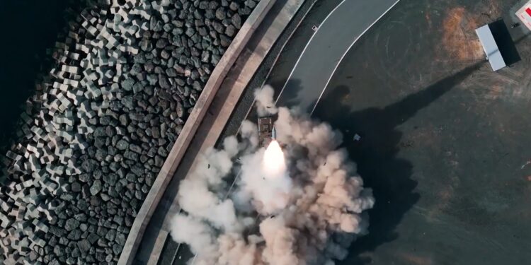 TAYFUN Füzesi Uzun Menzilli Test Atışında Tam İsabetle Vurdu