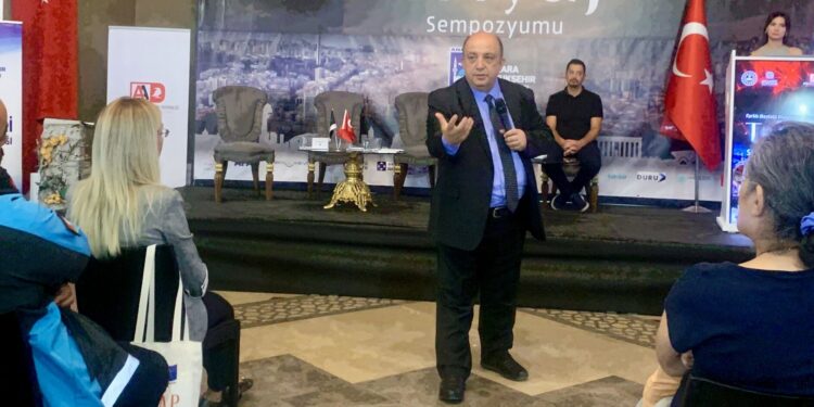 Afet Dinamiklerinde İletişim Olgusuna Dair Kavramsal Uzlaşı Arayışı …