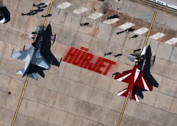 Türk ve İspanyol Hava Kuvvetleri Komutanları HÜRJET ile Uçtu