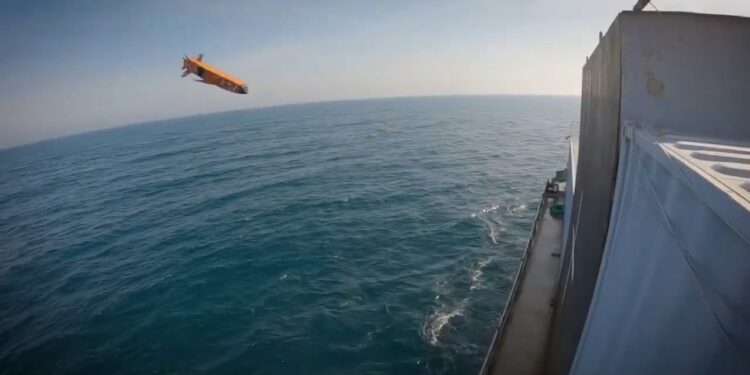 SOM-J’den İlk Suüstü Hedef Vuruşu: Tam İsabet!