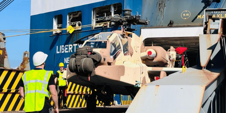 Fas, İlk AH-64E Apache Helikopterlerini Teslim Aldı