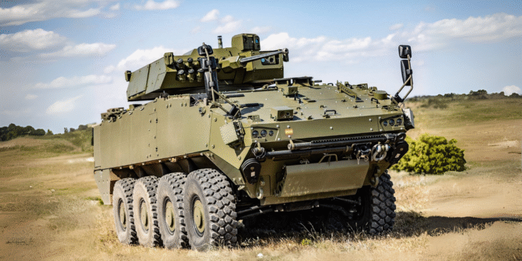 İspanya Ordusu ilk VCR 8×8 Dragón Zırhlı Aracını Teslim Alıyor