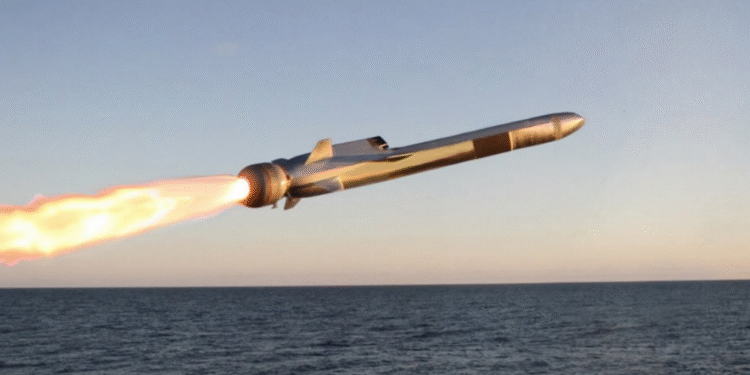 Danimarka, Iver Huitfeldt Fırkateynlerini NSM Füzeleriyle Donatıyor