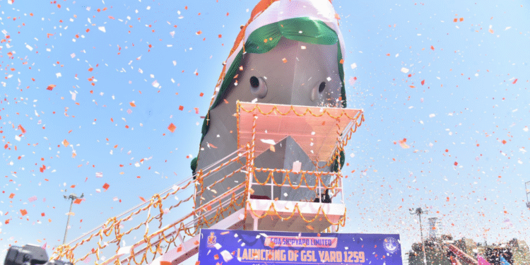 Hindistan, Tavasya Fırkateynini Denize İndirdi