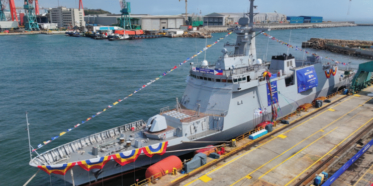 HD Hyundai, Filipin Donanması için İkinci Firkateyni Suya İndirdi