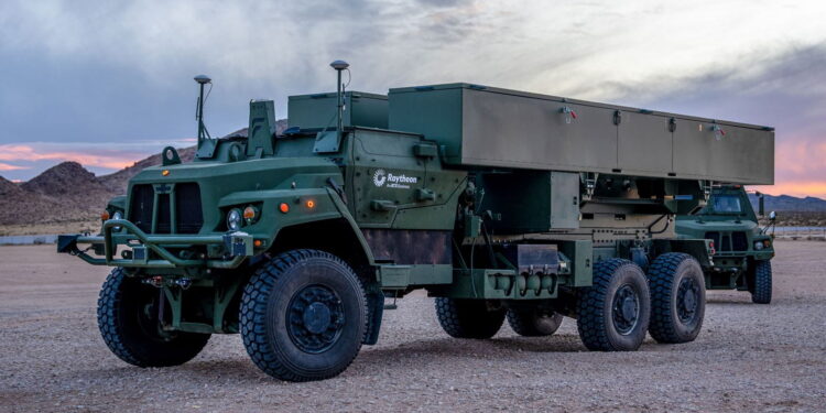 Raytheon’un Otonom DeepStrike Füze Rampası Testi Geçti