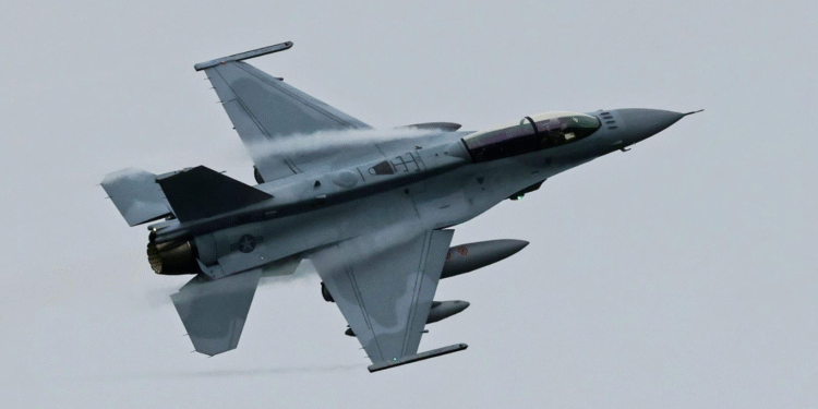 Bulgaristan, ilk F-16 Blok 70 Savaş Uçağını Envantere Aldı