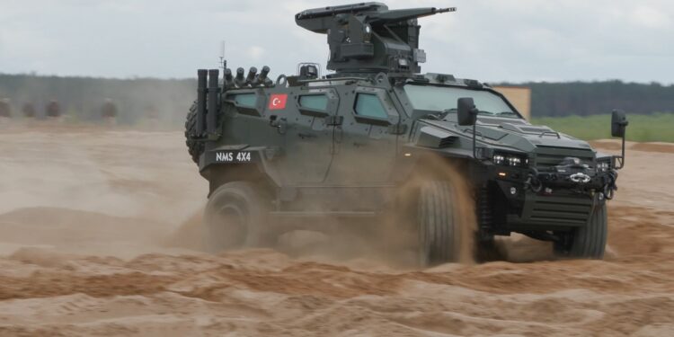 Nurol Makina’dan Litvanya’da Çift Ateş Gücü Gösterisi