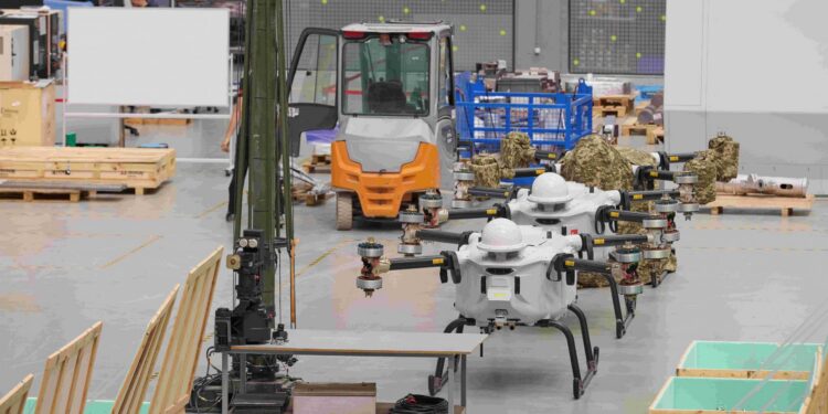 Altınay Savunma Teknolojileri (DASAL) üretim tesisinde imal edilen ağır sınıf insansız hava araçları (İHA) ve drone sistemleri.