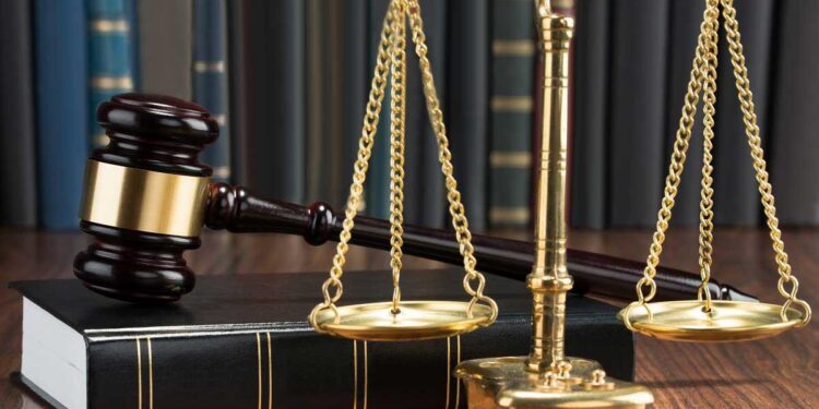 Yüksek Mevkideki Kamu Görevlilerinin Stratejik İstismarı