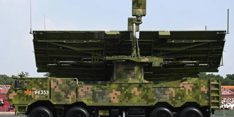 Hurricane 3000 Sahnede! Çin Yeni Mikrodalga Silah Sistemini Tanıttı