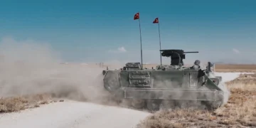 Türkiye’nin İlk Elektrikli Zırhlı Personel Taşıyıcısı E-ZPT Teslim Edildi