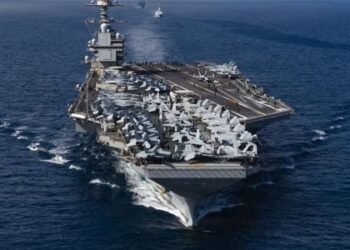 Bölgede Devlerin Karşılaşması: ABD'nin en gelişmiş uçak gemisi USS Gerald R. Ford, 'Destansı Öfke Operasyonu' kapsamında Hayfa kıyılarına ulaşarak bölgedeki ateş gücünü en üst seviyeye çıkardı.