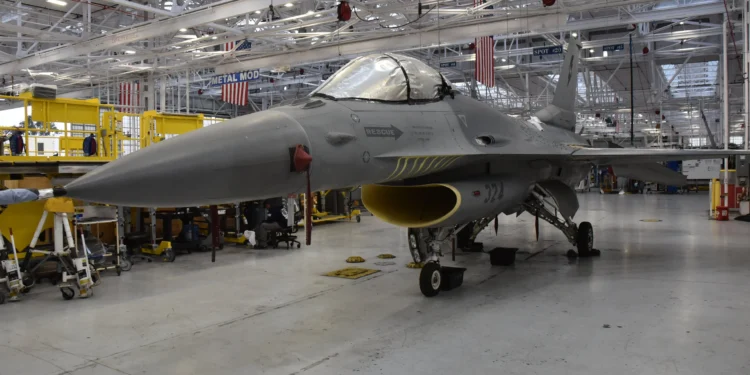 ABD Donanması’ndan F-16 Bakımı İçin Yeni Depo Hattı