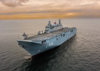 Navantia ve MSB Tersaneler Genel Müdürlüğü arasında imzalanan bakım anlaşması kapsamında TCG ANADOLU amfibi hücum gemisi deniz üzerinde.