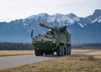 KNDS AGM artillery gun module integrated onto GDELS-Mowag Piranha IV 8x8 platform for the Swiss Army.
