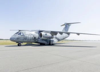 Embraer, sözleşme imzasından sadece 20 ay sonra üretimini tamamladığı ilk C-390 Millennium uçağını Çek Cumhuriyeti’ne teslim etti.