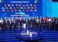 NATO Zirvesi'nde Türkiye'nin de katıldığı savunma projeleri imza töreni.