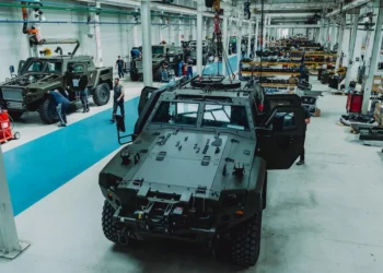 Otokar has started delivering the first locally produced COBRA II tactical armored vehicles to the Romanian Armed Forces from its Mediaș facility.
