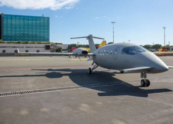 İtalyan Hava Kuvvetleri envanterindeki P.180 Avanti EVO eğitim ve nakliye uçağı