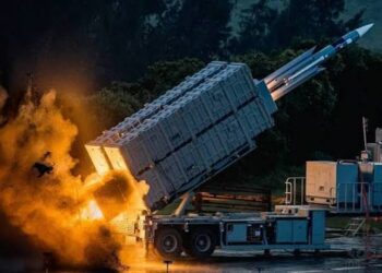 The test launch moment of the Hsiung Feng anti-ship missile system developed by the National Chung-Shan Institute of Science and Technology (NCSIST).