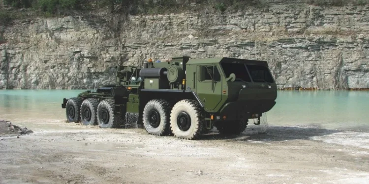 Oshkosh Defense LVSR yedek parçasını Japonya’da sahada üretiyor