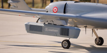 ASELSAN ANTIDOT 2EA 200 pod integrated under Bayraktar TB2 wing