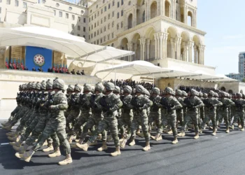 Bakü'de askeri geçit töreni - Azerbaycan güvenlik politikası