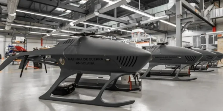 Angola Deniz Kuvvetleri'ne teslim edilen HT-100 Naval insansız helikopterleri